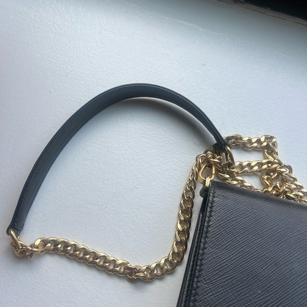 PRADA
Brand-plaque mini Saffiano-leather cross-body bag - Picture 6 of 12